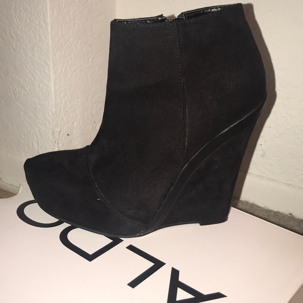 Aldo Booties - platform (Frogolo)